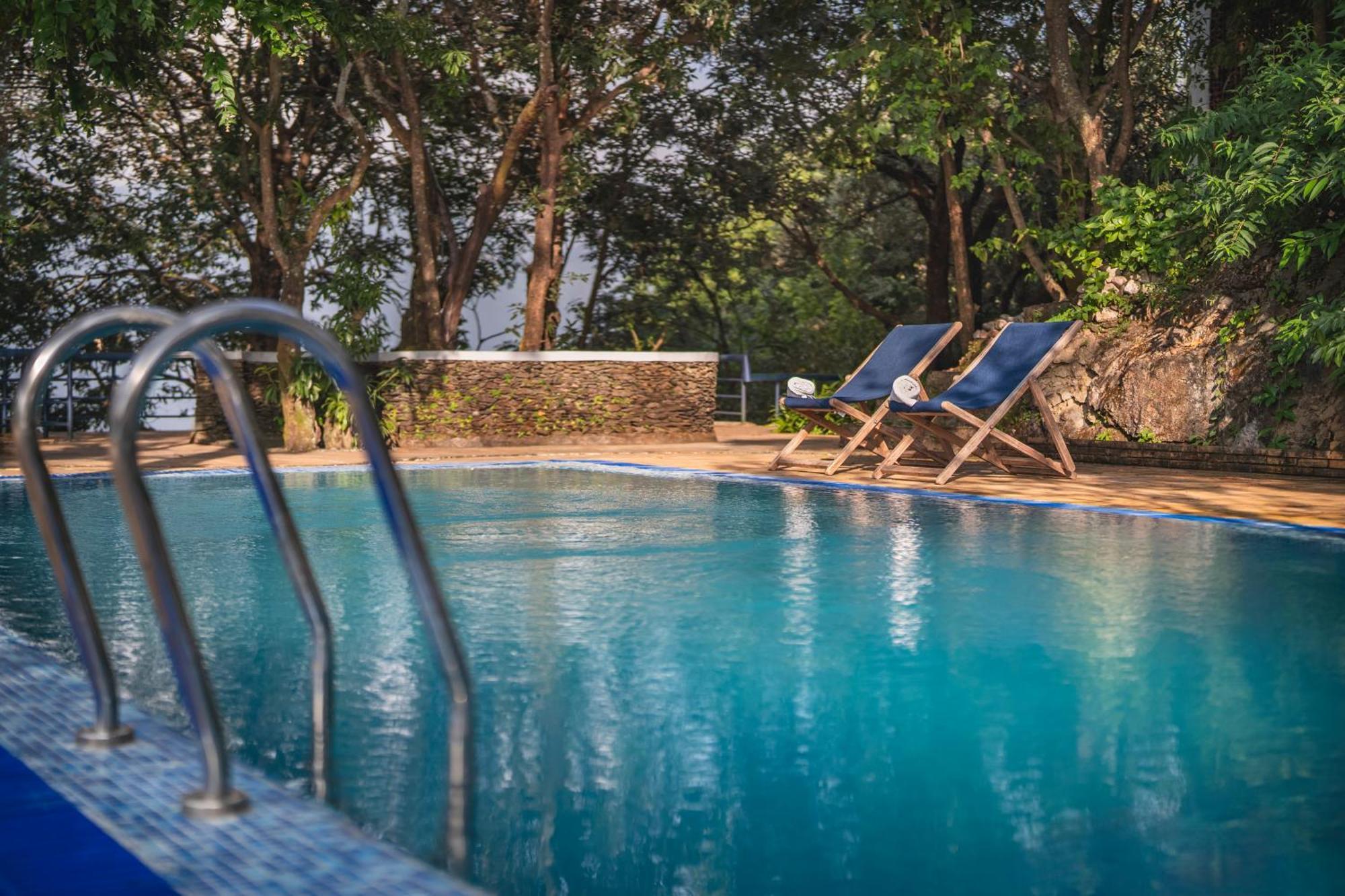 Blue Book At Gethia, Nainital Hotell Eksteriør bilde